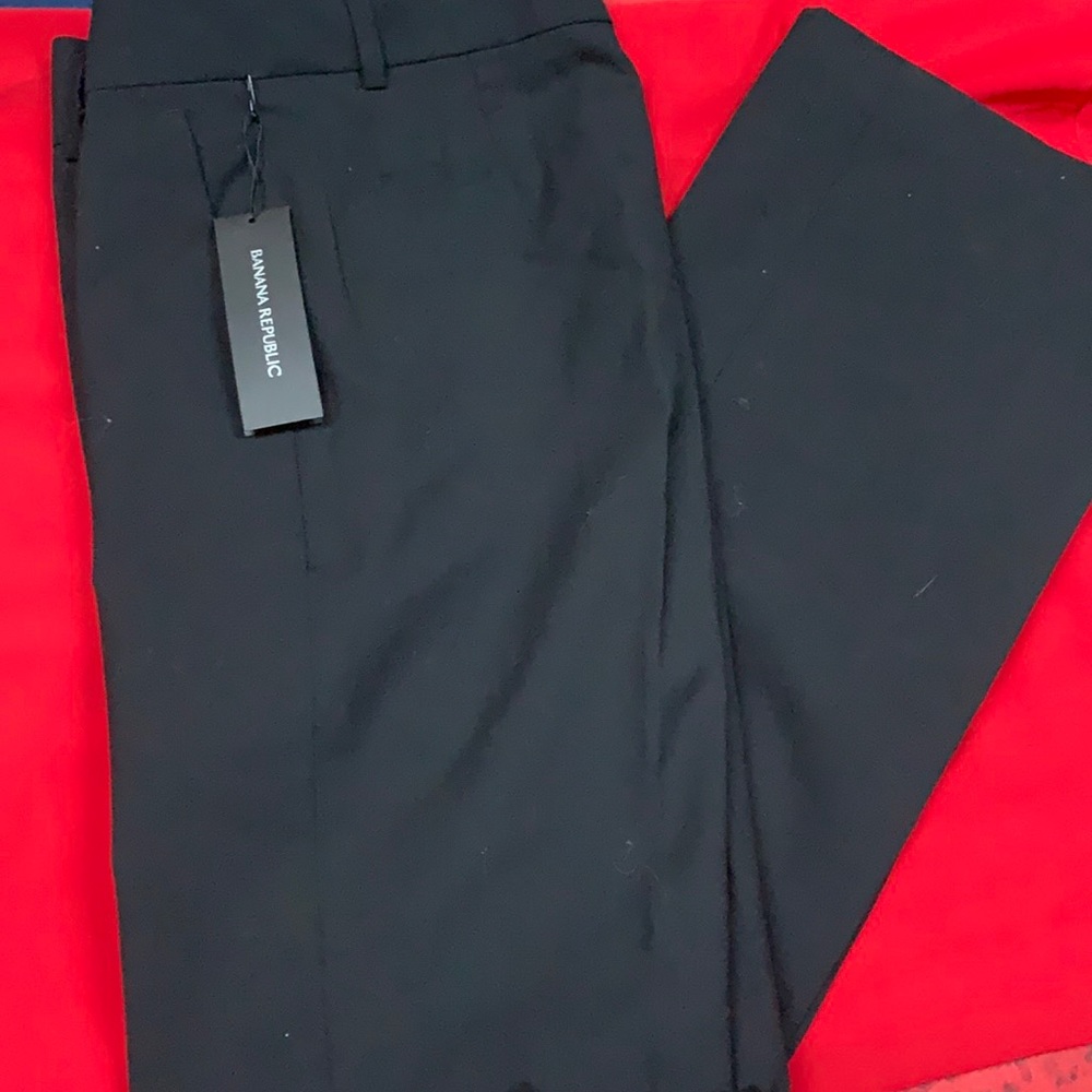 Banana Republic size 2 black Martin Fit wool trousers. NWT!